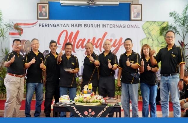 Peringati Hari Buruh Internasional, Pemkab Pati Gelar Jalan Sehat