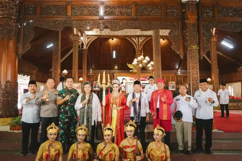 Bangga Warga Jepara Sambut Kirab Ratu Kalinyamat Pahlawan Nasional