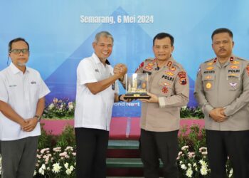 Kapolda Jateng Teken MOU Bersama Dirut PT Semen Gresik Pabrik Rembang Untuk Akselerasi Pembangunan Nasional