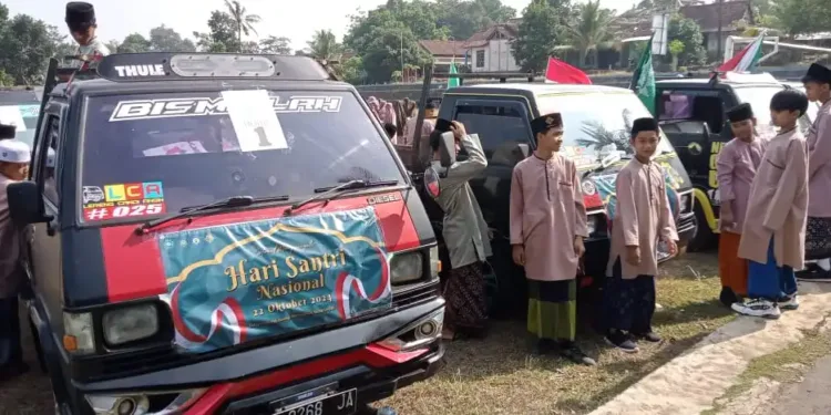 Pawai Peringatan Hari Santri Nasional 2024 Ponpes Nurul Ilmi Bucu